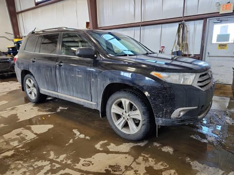 2013 Toyota Highlander, VIN 5TDBK3EH2DS199137. Фото 4 з 6 з аукціону Copart. Каталог авто зі США OpenDataCar.