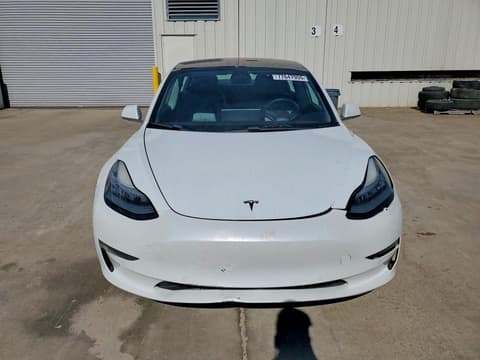 2018 Tesla Model 3, VIN 5YJ3E1EA0JF057761. Фото 5 з 6 з аукціону Copart. Каталог авто зі США OpenDataCar.