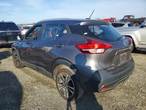 2019 Nissan Kicks, VIN 3N1CP5CU6KL523956. Фото 2 з 6 з аукціону Copart. Каталог авто зі США OpenDataCar.