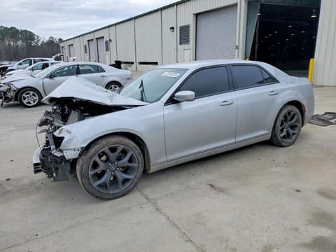 2021 Chrysler 300, VIN 2C3CCABG7MH529276. Фото 1 з 6 з аукціону Copart. Каталог авто зі США OpenDataCar.