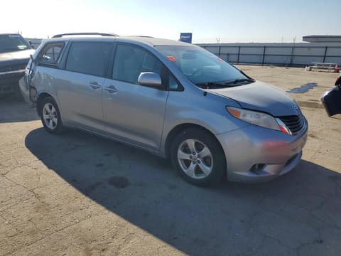 2012 Toyota Sienna, VIN 5TDKK3DC0CS254222. Фото 4 з 6 з аукціону Copart. Каталог авто зі США OpenDataCar.