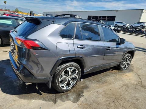 2024 Toyota RAV4 Prime, VIN JTMFB3FV8RD218590. Фото 3 з 6 з аукціону Copart. Каталог авто зі США OpenDataCar.