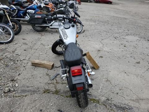 2018 Suzuki LS650, VIN JS1NP41D9J2100320. Zdjęcie 4 z 6 z aukcji Copart. Katalog aut z USA OpenDataCar.