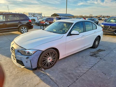 2013 Bmw 3 Series, VIN WBA3A5G52DNP24075. Фото 1 з 6 з аукціону Copart. Каталог авто зі США OpenDataCar.
