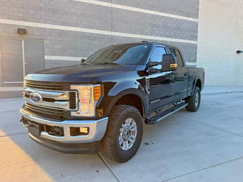 2017 Ford F-250 Super Duty, VIN 1FT7W2BT8HEF30439. Фото 2 з 6 з аукціону Copart. Каталог авто зі США OpenDataCar.