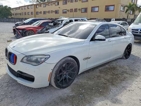 2014 Bmw 7 Series, VIN WBAYE8C58ED134987. Фото 1 з 6 з аукціону Copart. Каталог авто зі США OpenDataCar.