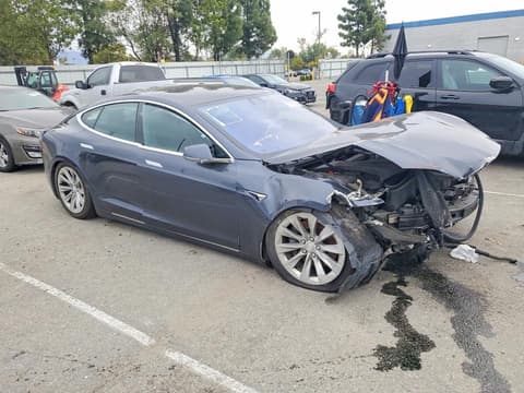 2018 Tesla Model S, VIN 5YJSA1E20JF282651. Фото 4 з 6 з аукціону Copart. Каталог авто зі США OpenDataCar.