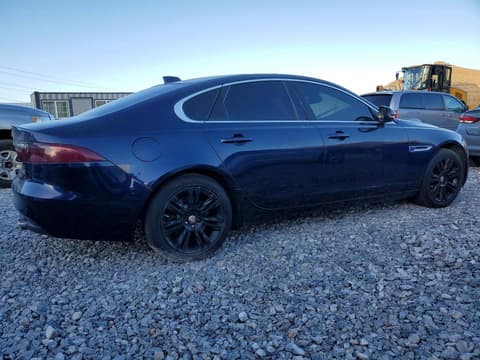 2017 Jaguar XF, VIN SAJBD4BVXHCY45883. Фото 3 из 6 с аукциона Copart. Каталог авто из США OpenDataCar.