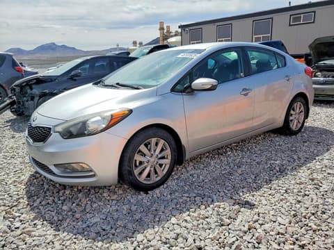 2015 Kia Forte, VIN KNAFX4A89F5269656. Фото 1 з 6 з аукціону Copart. Каталог авто зі США OpenDataCar.