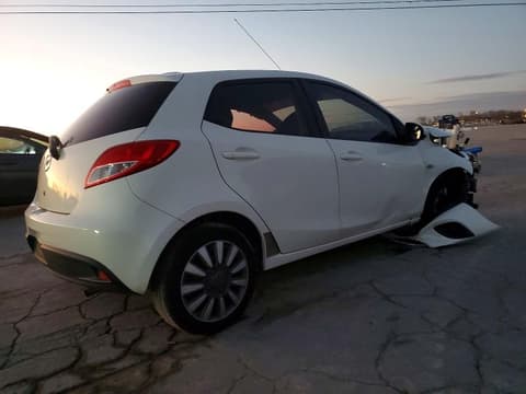 2014 Mazda 2, VIN JM1DE1KY3E0172705. Фото 3 з 6 з аукціону Copart. Каталог авто зі США OpenDataCar.
