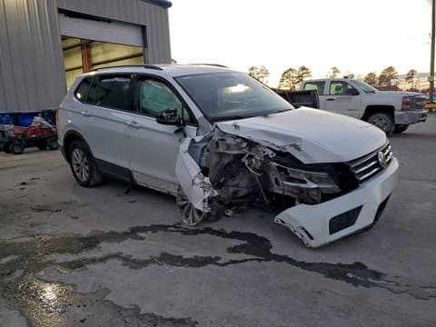 2020 Volkswagen Tiguan, VIN 3VV1B7AX8LM154610. Фото 4 з 6 з аукціону Copart. Каталог авто зі США OpenDataCar.