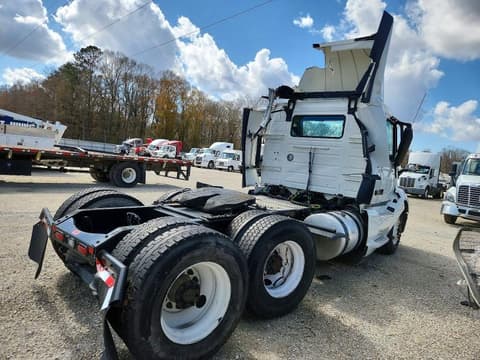 2025 Volvo VN, VIN 4V4NC9EH2SN671096. Фото 4 з 6 з аукціону Copart. Каталог авто зі США OpenDataCar.