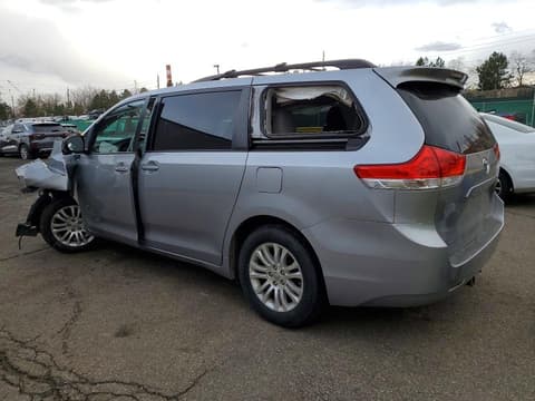 2013 Toyota Sienna, VIN 5TDYK3DC8DS385717. Фото 2 з 6 з аукціону Copart. Каталог авто зі США OpenDataCar.