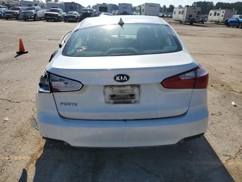 2015 Kia Forte, VIN KNAFX4A65F5430857. Фото 6 з 6 з аукціону Copart. Каталог авто зі США OpenDataCar.