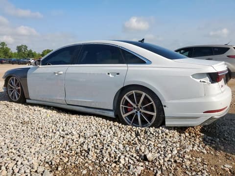 2023 Audi S8, VIN WAULSAF80PN003209. Фото 2 из 6 с аукциона Copart. Каталог авто из США OpenDataCar.