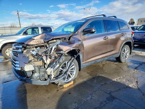 2019 Toyota Highlander, VIN 5TDJZRFH0KS985895. Zdjęcie 1 z 6 z aukcji Copart. Katalog aut z USA OpenDataCar.