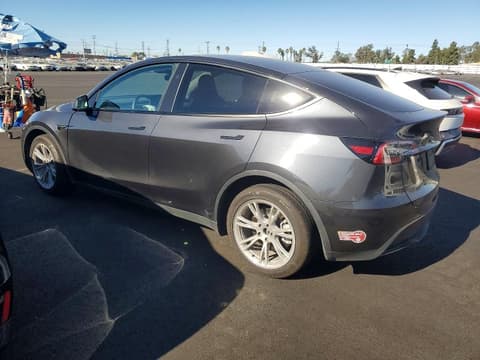 2024 Tesla Model Y, VIN 7SAYGDEE9RF009713. Фото 2 з 6 з аукціону Copart. Каталог авто зі США OpenDataCar.