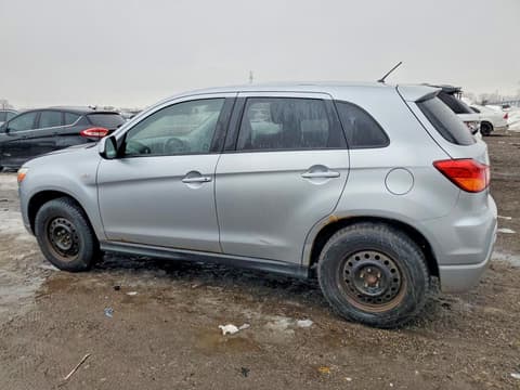 2011 Mitsubishi RVR, VIN JA4AH3AU1BZ607081. Фото 2 з 6 з аукціону Copart. Каталог авто зі США OpenDataCar.