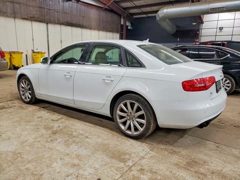 2013 Audi A4, VIN WAUFFAFLXDA181458. Фото 2 из 6 с аукциона Copart. Каталог авто из США OpenDataCar.