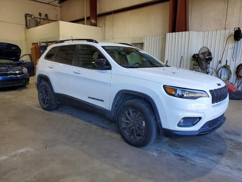 2023 Jeep Cherokee, VIN 1C4PJMMB4PD106646. Фото 4 з 6 з аукціону Copart. Каталог авто зі США OpenDataCar.