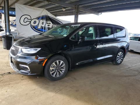 2024 Chrysler Pacifica, VIN 2C4RC1S79RR130831. Фото 1 з 6 з аукціону Copart. Каталог авто зі США OpenDataCar.