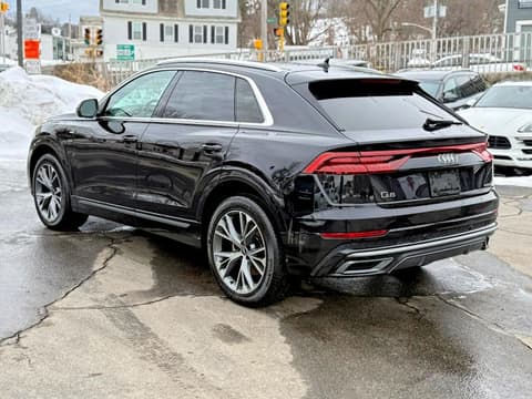 2021 Audi Q8, VIN WA1EVAF1XMD009276. Фото 2 из 6 с аукциона Copart. Каталог авто из США OpenDataCar.