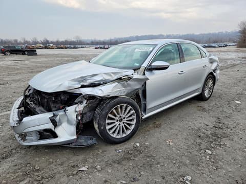 2017 Volkswagen Passat, VIN 1VWBT7A31HC065304. Фото 1 з 6 з аукціону Copart. Каталог авто зі США OpenDataCar.
