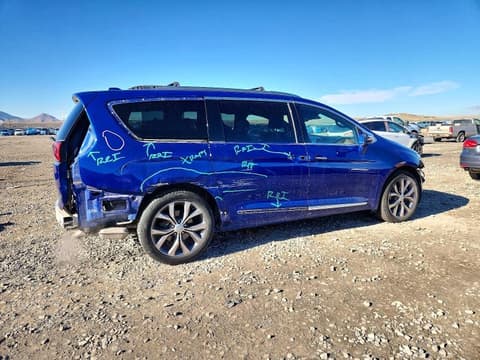 2020 Chrysler Pacifica, VIN 2C4RC1GG5LR211146. Фото 3 з 6 з аукціону Copart. Каталог авто зі США OpenDataCar.