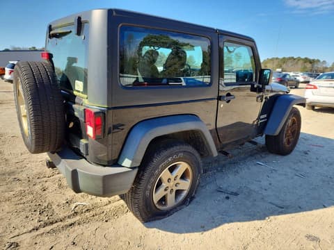 2016 Jeep Wrangler, VIN 1C4AJWAG2GL266158. Фото 3 из 6 с аукциона Copart. Каталог авто из США OpenDataCar.