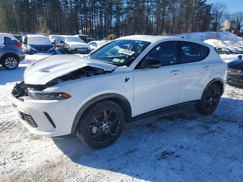 2024 Dodge Hornet, VIN ZACPDFCW1R3A30399. Фото 1 из 6 с аукциона Copart. Каталог авто из США OpenDataCar.