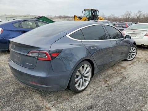 2019 Tesla Model 3, VIN 5YJ3E1EB8KF197597. Фото 3 з 6 з аукціону Copart. Каталог авто зі США OpenDataCar.