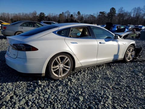 2015 Tesla Model S, VIN 5YJSA4H21FFP77395. Фото 3 из 6 с аукциона Copart. Каталог авто из США OpenDataCar.
