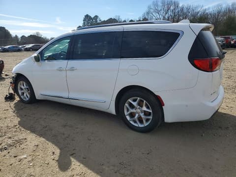 2020 Chrysler Pacifica, VIN 2C4RC1EGXLR138682. Фото 2 з 6 з аукціону Copart. Каталог авто зі США OpenDataCar.