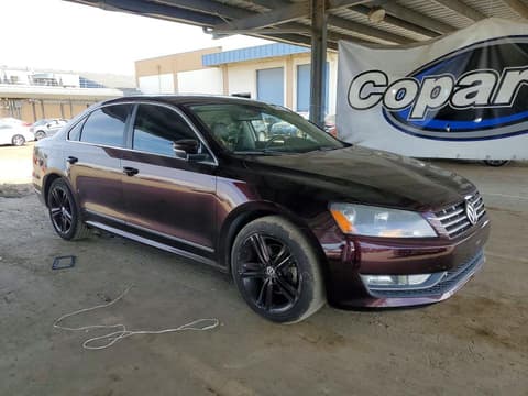 2013 Volkswagen Passat, VIN 1VWCN7A38DC024242. Фото 4 з 6 з аукціону Copart. Каталог авто зі США OpenDataCar.