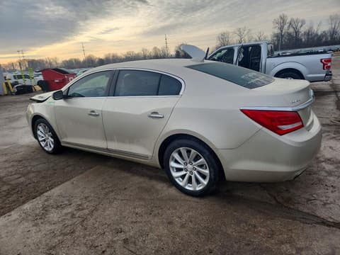 2015 Buick LaCrosse, VIN 1G4GB5G38FF183235. Фото 2 з 6 з аукціону Copart. Каталог авто зі США OpenDataCar.