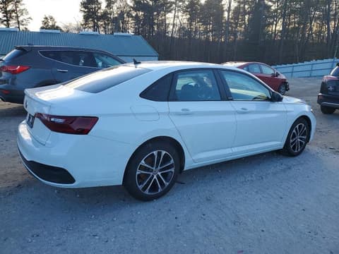 2024 Volkswagen Jetta, VIN 3VWBM7BU1RM100010. Photo 3 of 6 from Copart auction. OpenDataCar US salvage catalog.