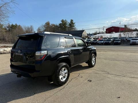 2017 Toyota 4Runner, VIN JTEBU5JR4H5459825. Фото 4 з 6 з аукціону Copart. Каталог авто зі США OpenDataCar.