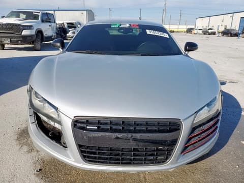 2011 Audi R8, VIN WUAAUAFG7BN001335. Zdjęcie 5 z 6 z aukcji Copart. Katalog aut z USA OpenDataCar.