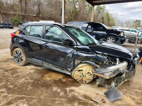 2020 Nissan Kicks, VIN 3N1CP5CV6LL550763. Фото 4 з 6 з аукціону Copart. Каталог авто зі США OpenDataCar.