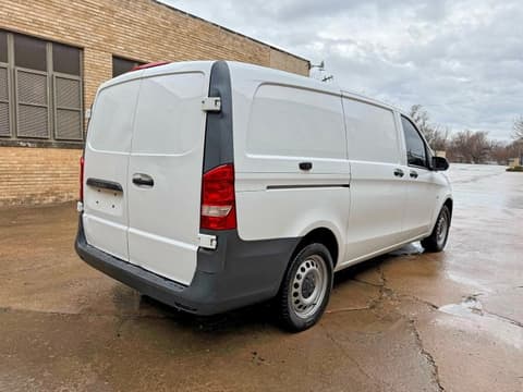 2017 Mercedes-benz Metris, VIN WD3PG2EA5H3338702. Фото 4 з 6 з аукціону Copart. Каталог авто зі США OpenDataCar.