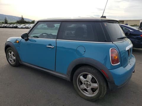 2010 Mini Cooper, VIN WMWMF3C57ATZ24117. Zdjęcie 2 z 6 z aukcji Copart. Katalog aut z USA OpenDataCar.
