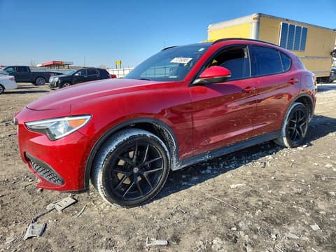 2018 Alfa romeo Stelvio, VIN ZASFAKNN6J7C01022. Фото 1 з 6 з аукціону Copart. Каталог авто зі США OpenDataCar.