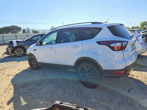 2017 Ford Escape, VIN 1FMCU0GD2HUD85460. Фото 2 з 6 з аукціону Copart. Каталог авто зі США OpenDataCar.