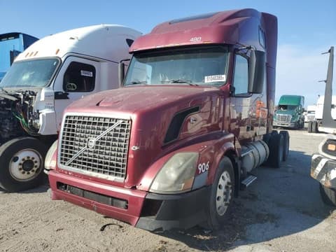 2005 Volvo VNL, VIN 4V4NC9GH55N390606. Фото 2 з 6 з аукціону Copart. Каталог авто зі США OpenDataCar.