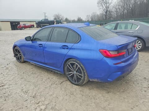 2021 Bmw motorrad 330i, VIN 3MW5R1J0XM8B98918. Фото 2 з 6 з аукціону Copart. Каталог авто зі США OpenDataCar.