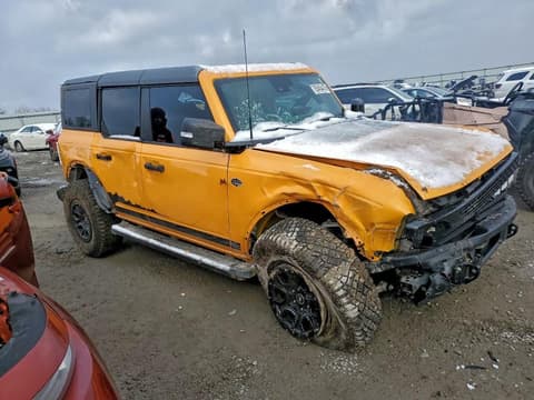 2022 Ford Bronco, VIN 1FMEE5DP3NLB81382. Фото 4 из 6 с аукциона Copart. Каталог авто из США OpenDataCar.