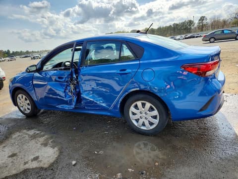 2022 Kia Rio, VIN 3KPA24AD2NE507567. Фото 2 з 6 з аукціону Copart. Каталог авто зі США OpenDataCar.