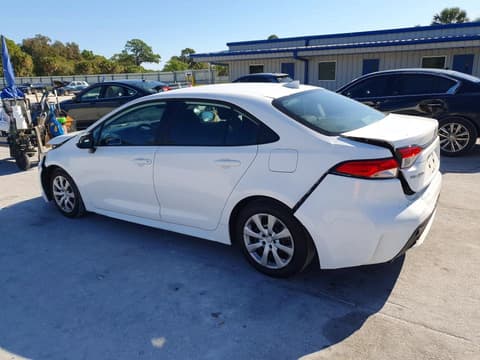 2022 Toyota Corolla, VIN 5YFEPMAE1NP291043. Фото 2 з 6 з аукціону Copart. Каталог авто зі США OpenDataCar.