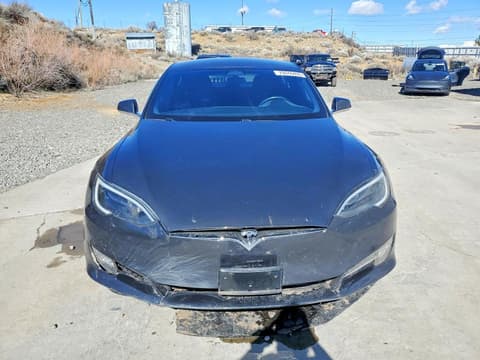 2016 Tesla Model S, VIN 5YJSA1E40GF177621. Фото 5 з 6 з аукціону Copart. Каталог авто зі США OpenDataCar.