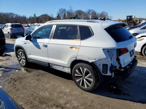 2022 Volkswagen Taos, VIN 3VVPX7B23NM054190. Фото 2 з 6 з аукціону Copart. Каталог авто зі США OpenDataCar.